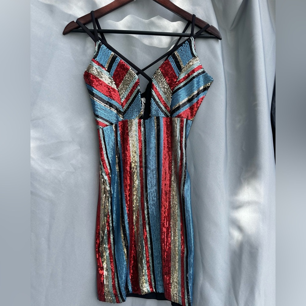 NWT Show stopper sequins dress Size Small